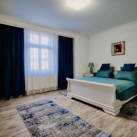 Galiceanu Apart Deluxe Бистрица Экстерьер фото