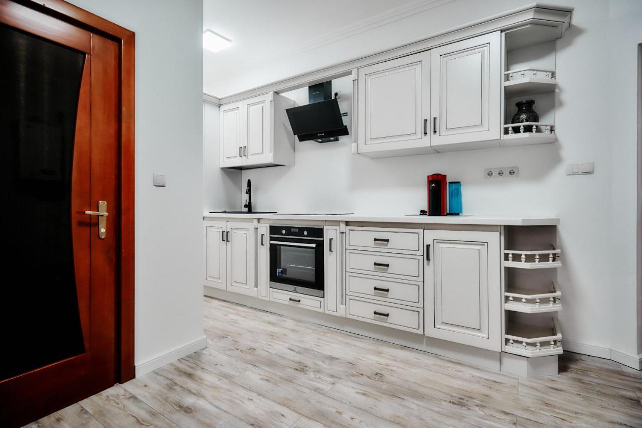 Galiceanu Apart Deluxe Бистрица Экстерьер фото